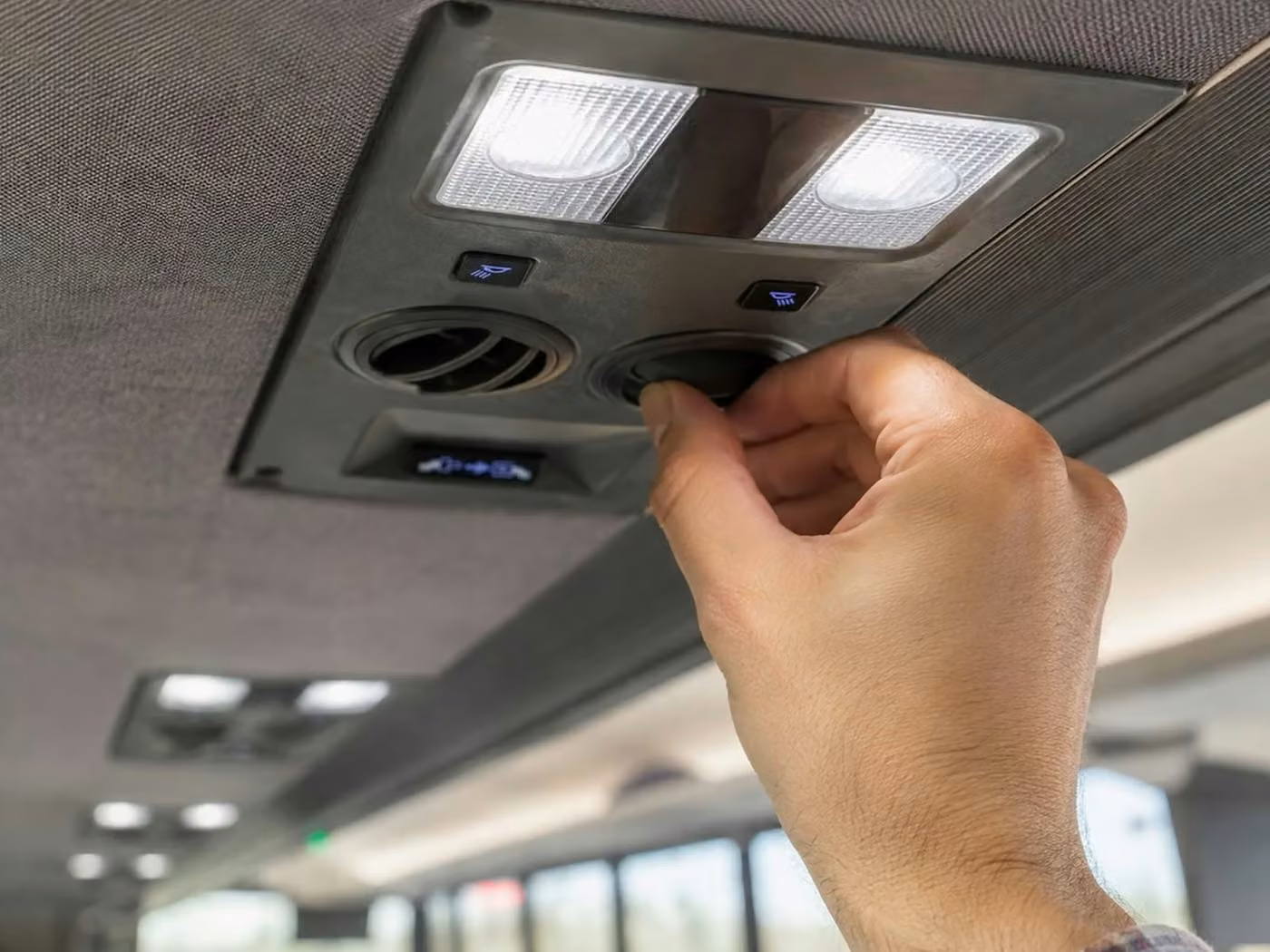 winter park 15 passenger minibus air conditioning