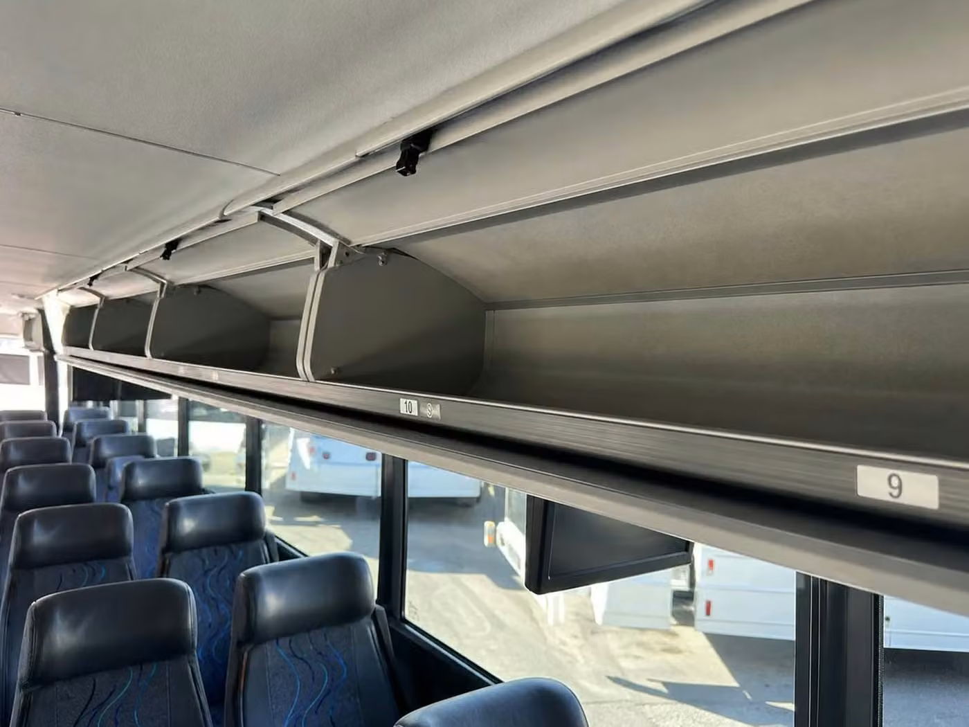 winter park 18 passenger minibus overhead storage
