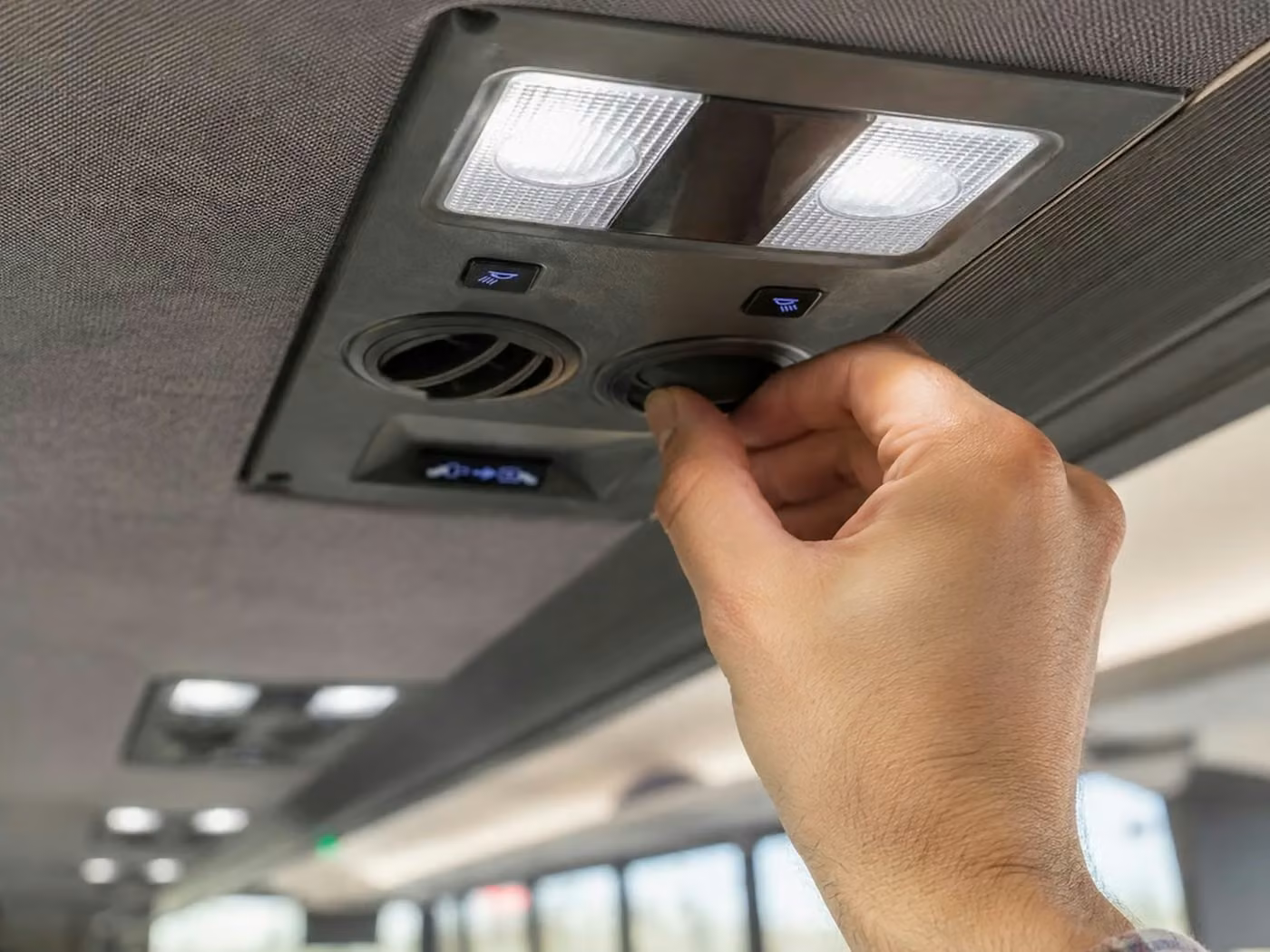 winter park 30 passenger minibus air conditioning