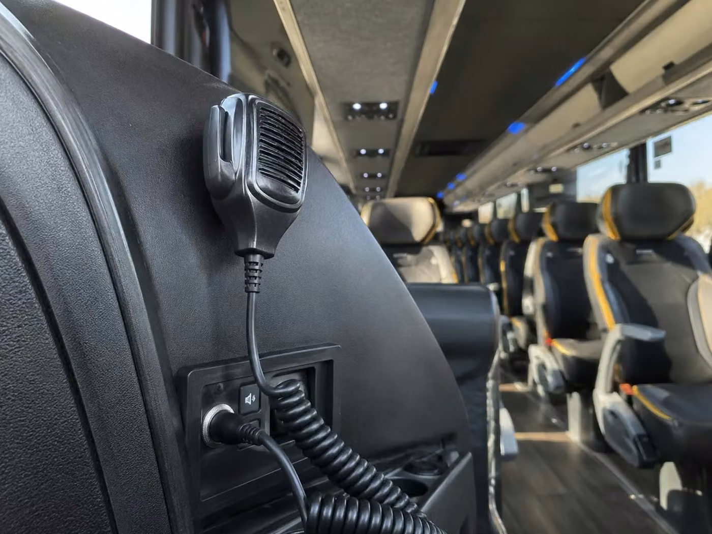 winter park 56 passenger charter bus pa system